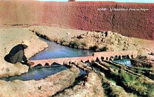 Adrar - Repartiteur d'eau ou Peigne